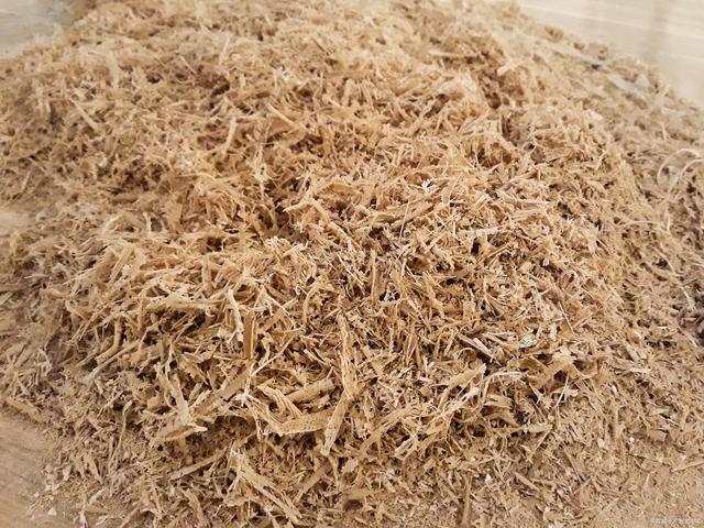 <strong> 木屑的碳化利用，連續(xù)式生物質(zhì)炭化爐</strong>